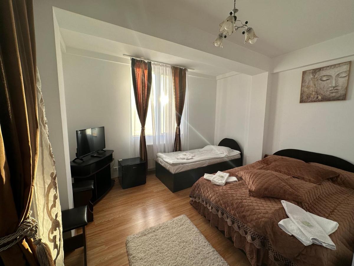 Casa Rustic Cazare 피테슈티 외부 사진