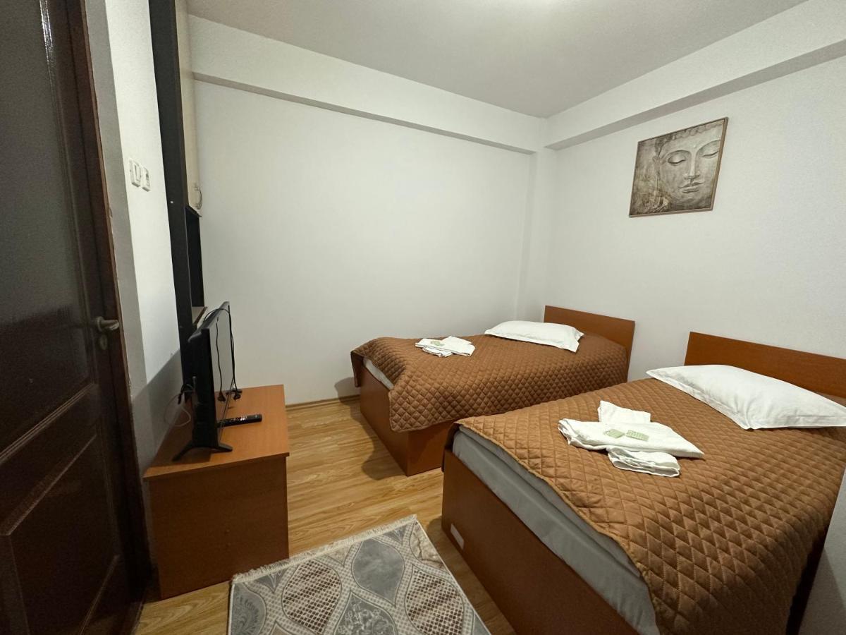 Casa Rustic Cazare 피테슈티 외부 사진