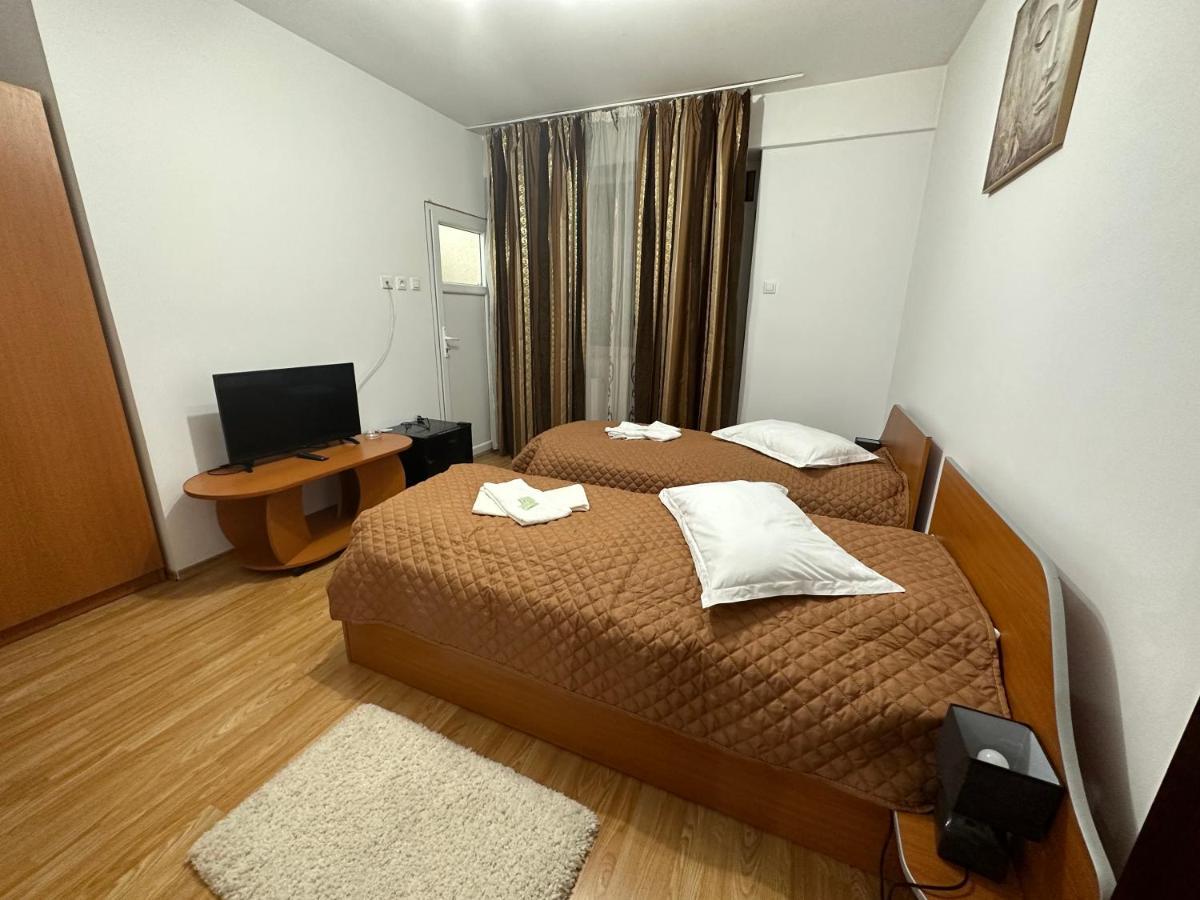 Casa Rustic Cazare 피테슈티 외부 사진
