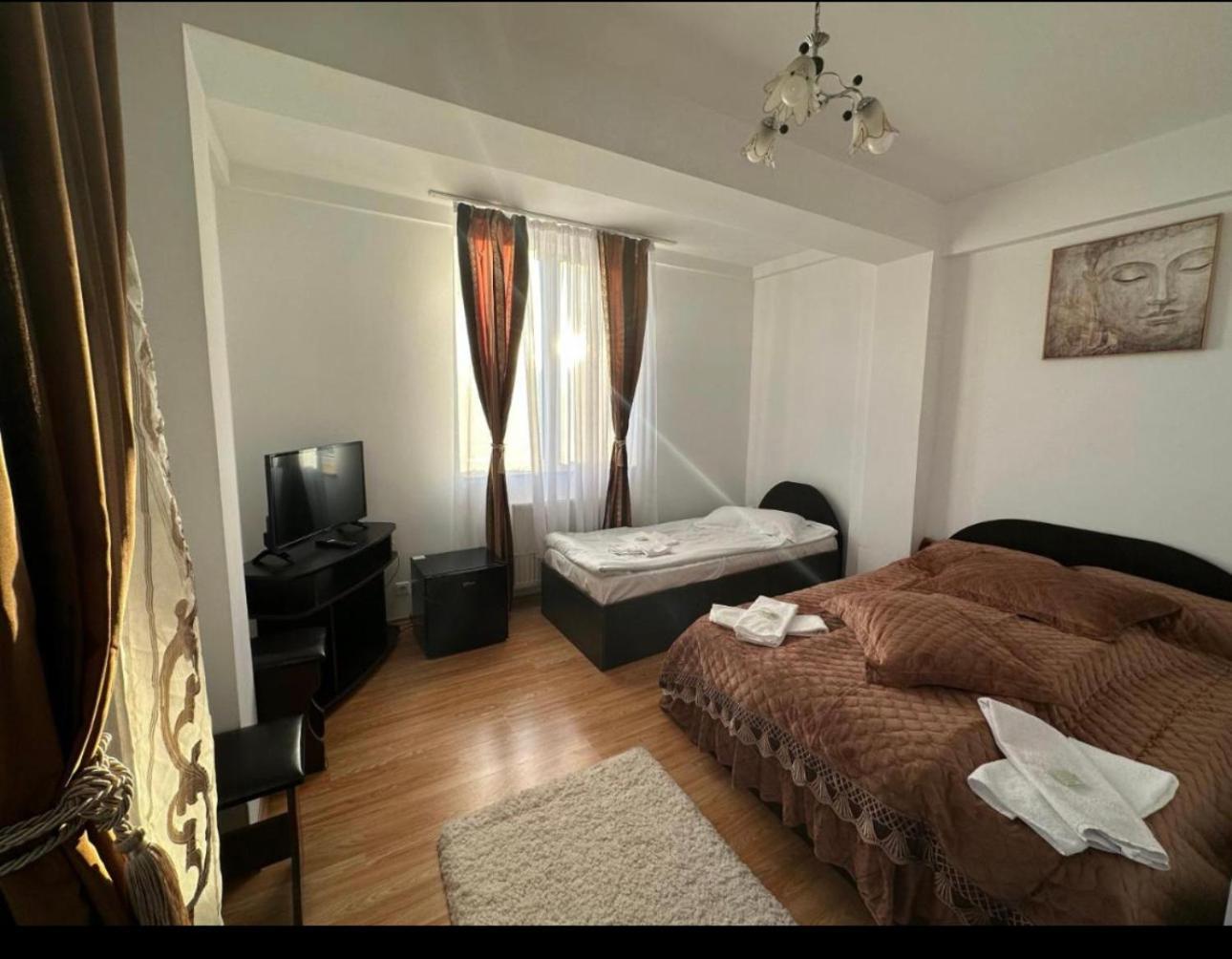 Casa Rustic Cazare 피테슈티 외부 사진