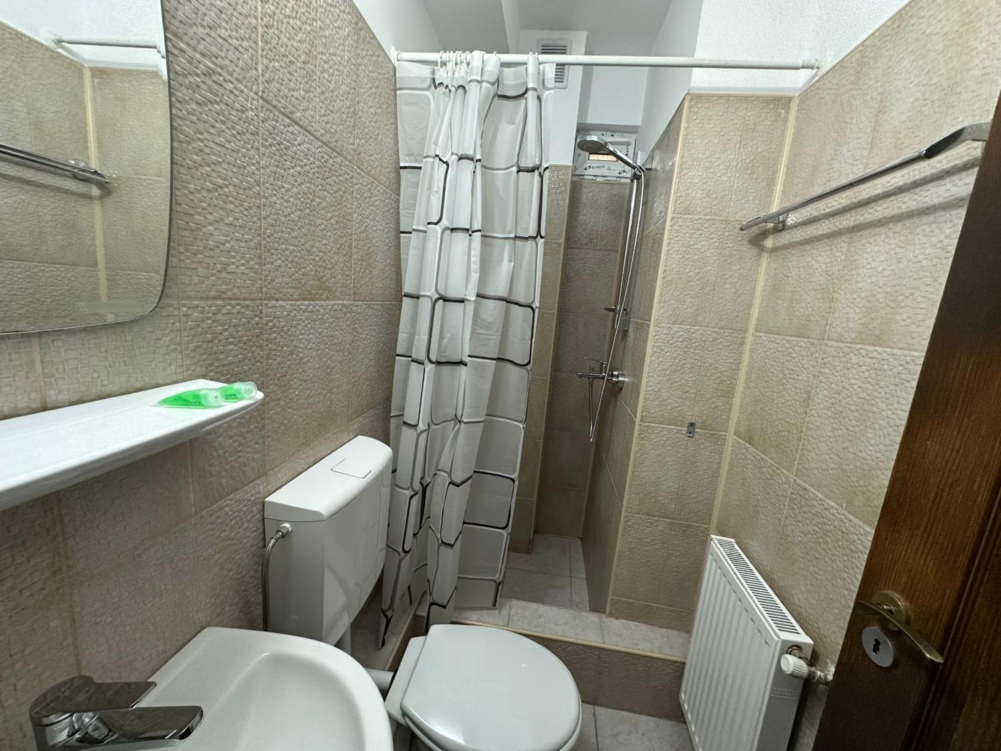 Casa Rustic Cazare 피테슈티 외부 사진