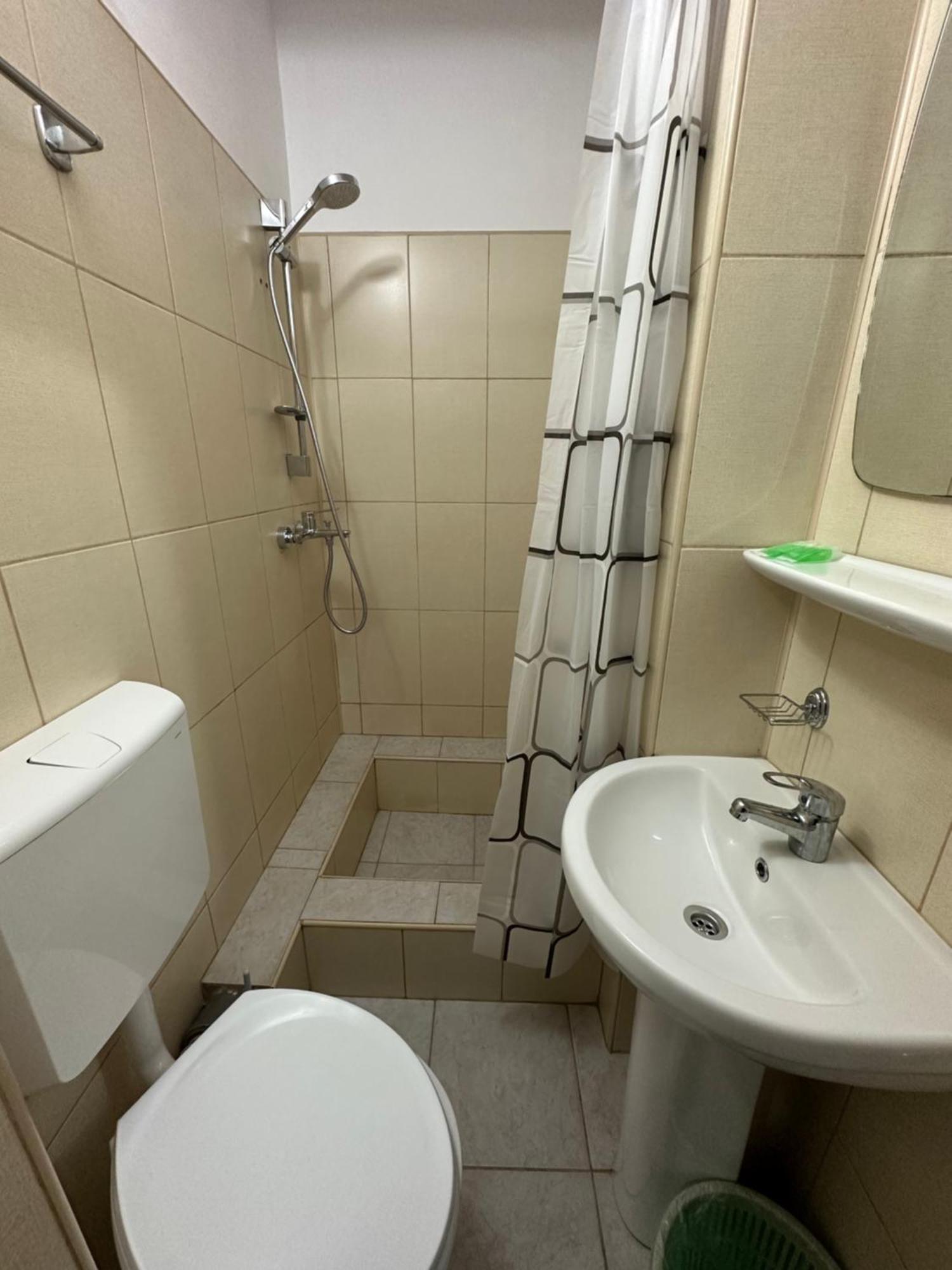 Casa Rustic Cazare 피테슈티 외부 사진