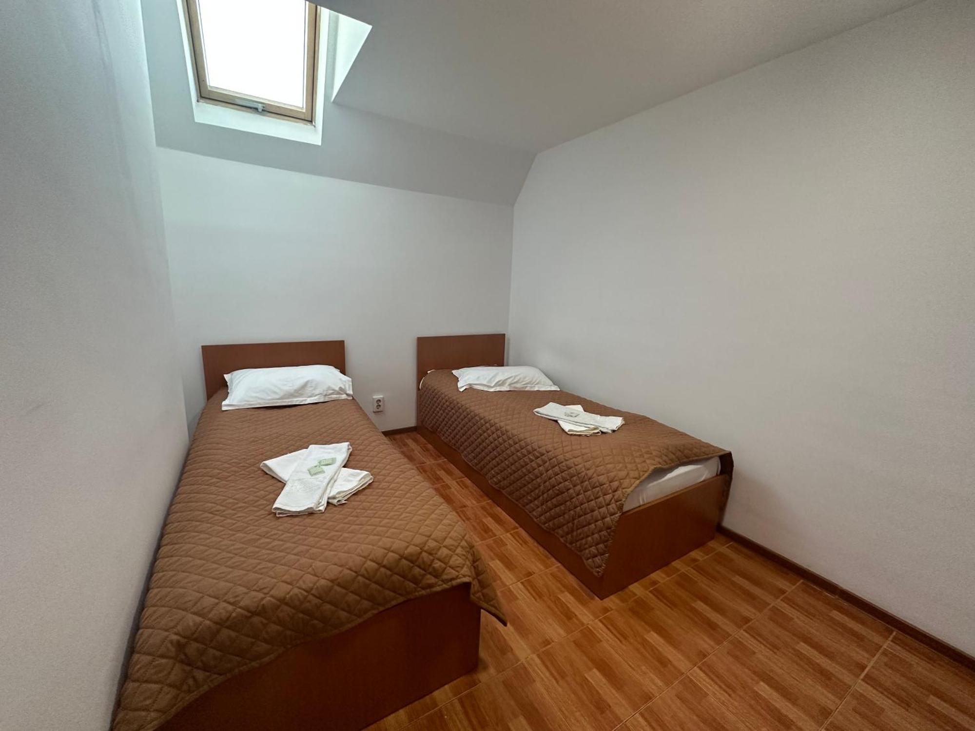 Casa Rustic Cazare 피테슈티 외부 사진