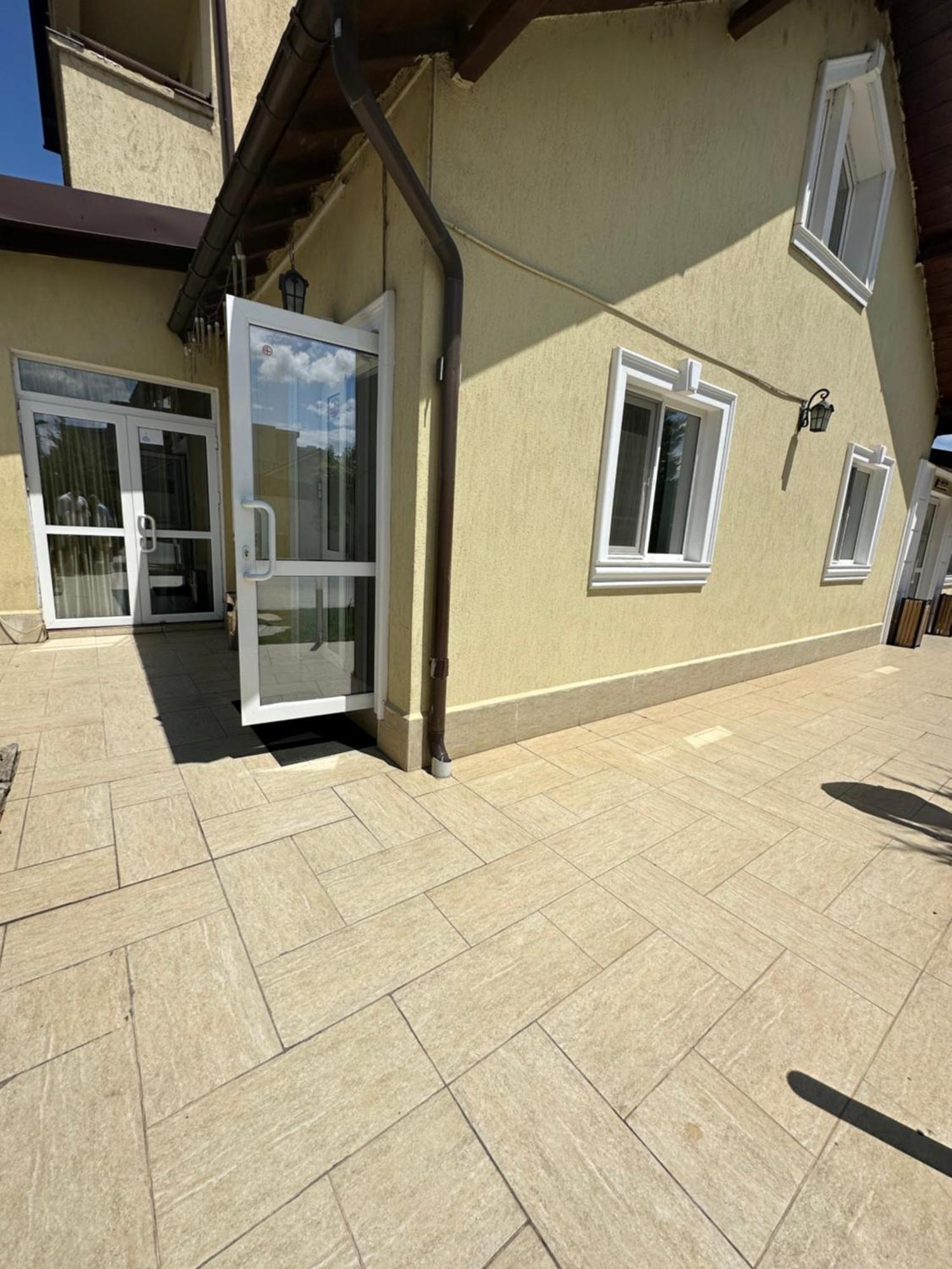 Casa Rustic Cazare 피테슈티 외부 사진